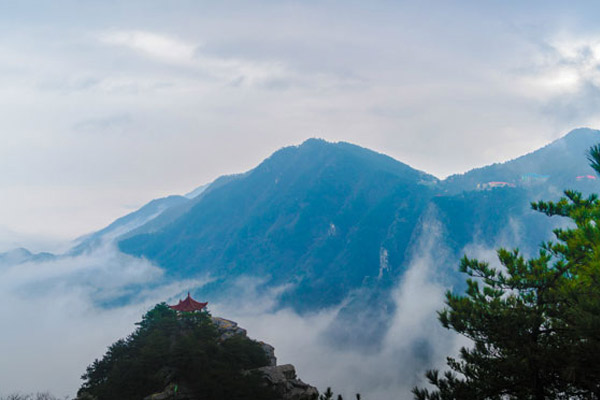 庐山旅游要怎么玩比较好，庐山旅游门票价格多少钱？