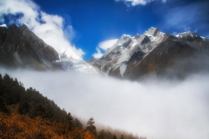 川藏线一路上会看到什么美景吗？川藏线自驾旅游必去景点