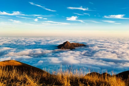 武功山露营要准备什么，武功山旅游几月份去最好？