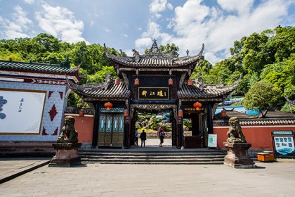 都江堰景区门票的价格多少钱，都江堰旅游该怎么玩